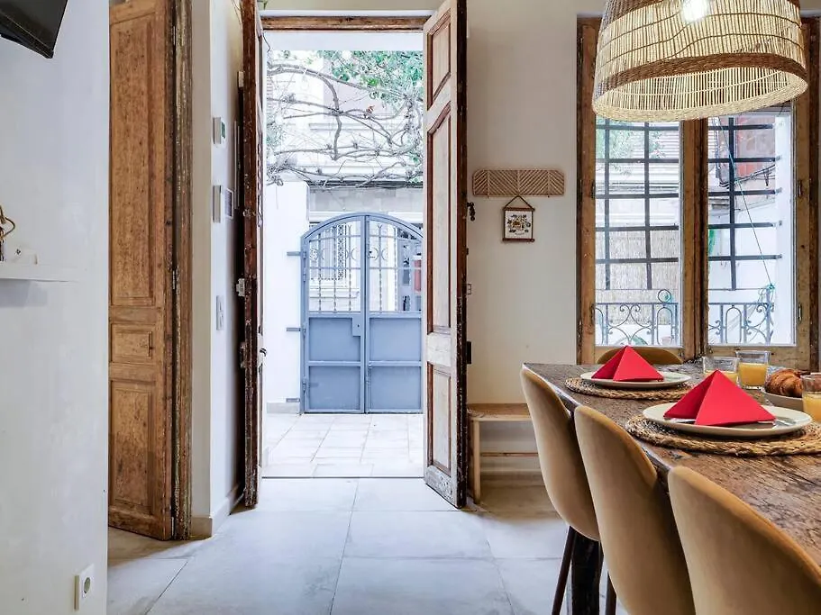 Casa Jasmin Cosy 4 Bedroom House With Terrace Оспиталет-де-Льобрегат Апартаменты