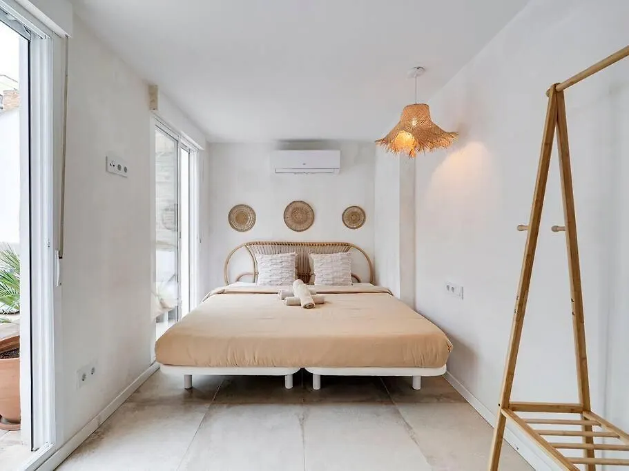 Casa Jasmin Cosy 4 Bedroom House With Terrace Оспиталет-де-Льобрегат Апартаменты