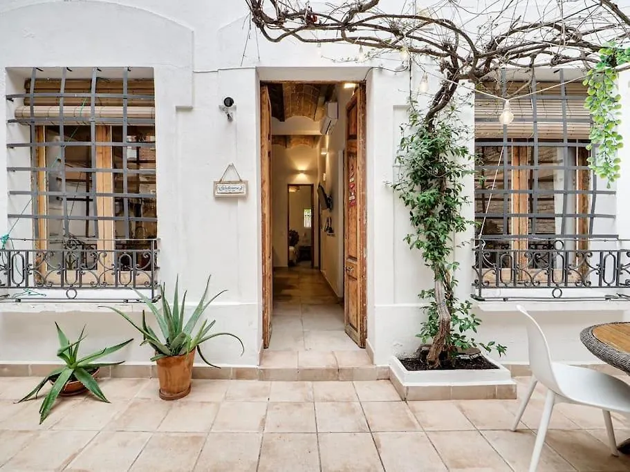 Апартаменты Casa Jasmin Cosy 4 Bedroom House With Terrace Оспиталет-де-Льобрегат Испания